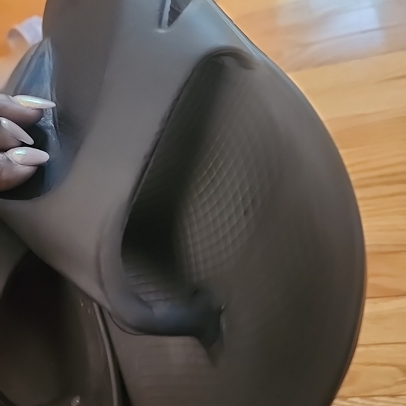 Oofos Oolala Wedge Thong Sandals - Picture 7 of 8